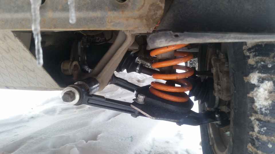 Зачем проставки на ниву под шаровые. WKAAAgLkFeA 960. Зачем проставки на ниву под шаровые фото. Зачем проставки на ниву под шаровые-WKAAAgLkFeA 960. картинка Зачем проставки на ниву под шаровые. картинка WKAAAgLkFeA 960. Всем привет!Сегодня речь пойдет про переделку передней подвески, и экспериментах с «правильной» новомодной проставкой под верхнюю шаровую опору…Сразу скажу, что будет много букв)))