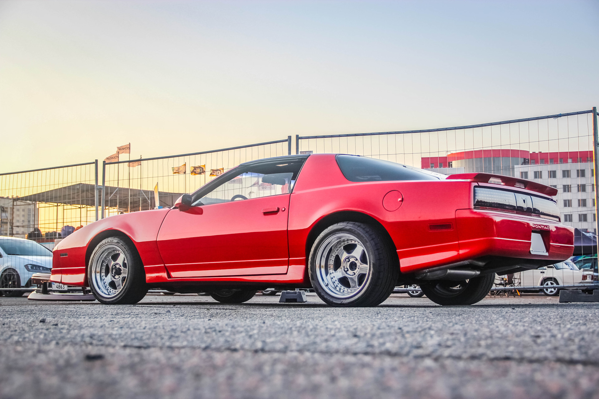 Chevrolet Camaro Рё Pontiac Firebird