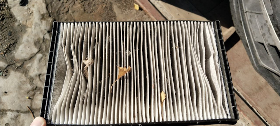 Под деревьями ставить не рекомендуется( — Lada Гранта Лифтбек (2G)