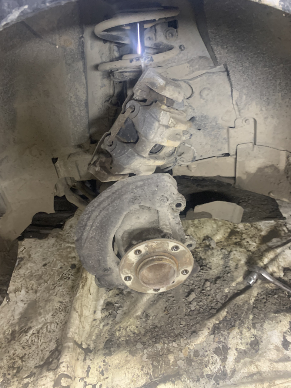 Тормоза 330 — BMW 3 series (E90), 2 л, 2005 года | тюнинг | DRIVE2