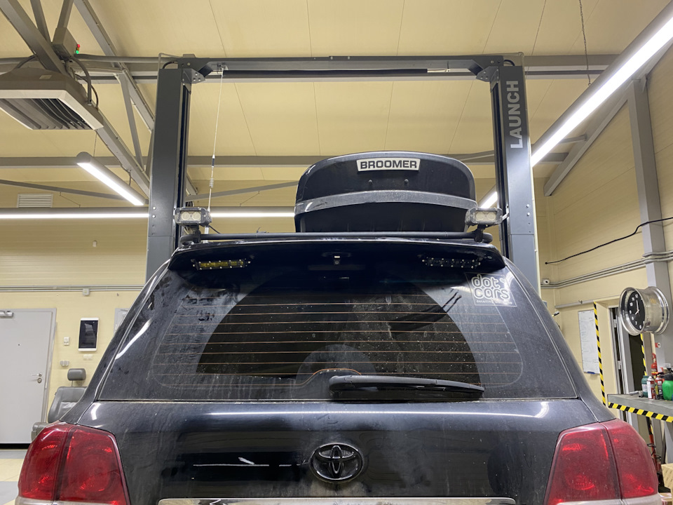заднее освещение Land Cruiser 200 — Toyota Land Cruiser 200