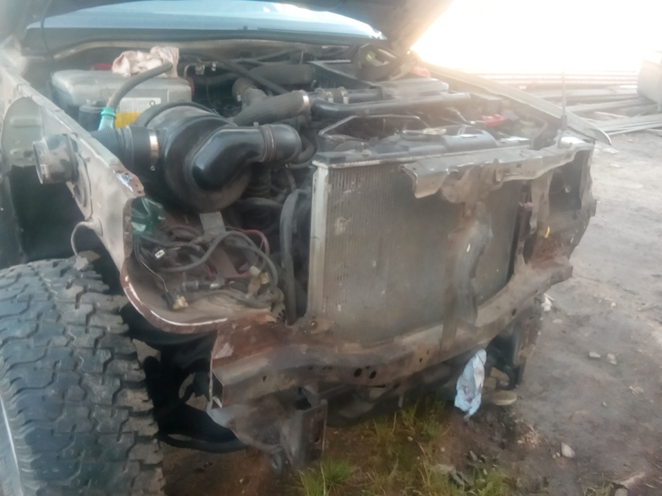 Фото в бортжурнале Mitsubishi Pajero Sport (1G)