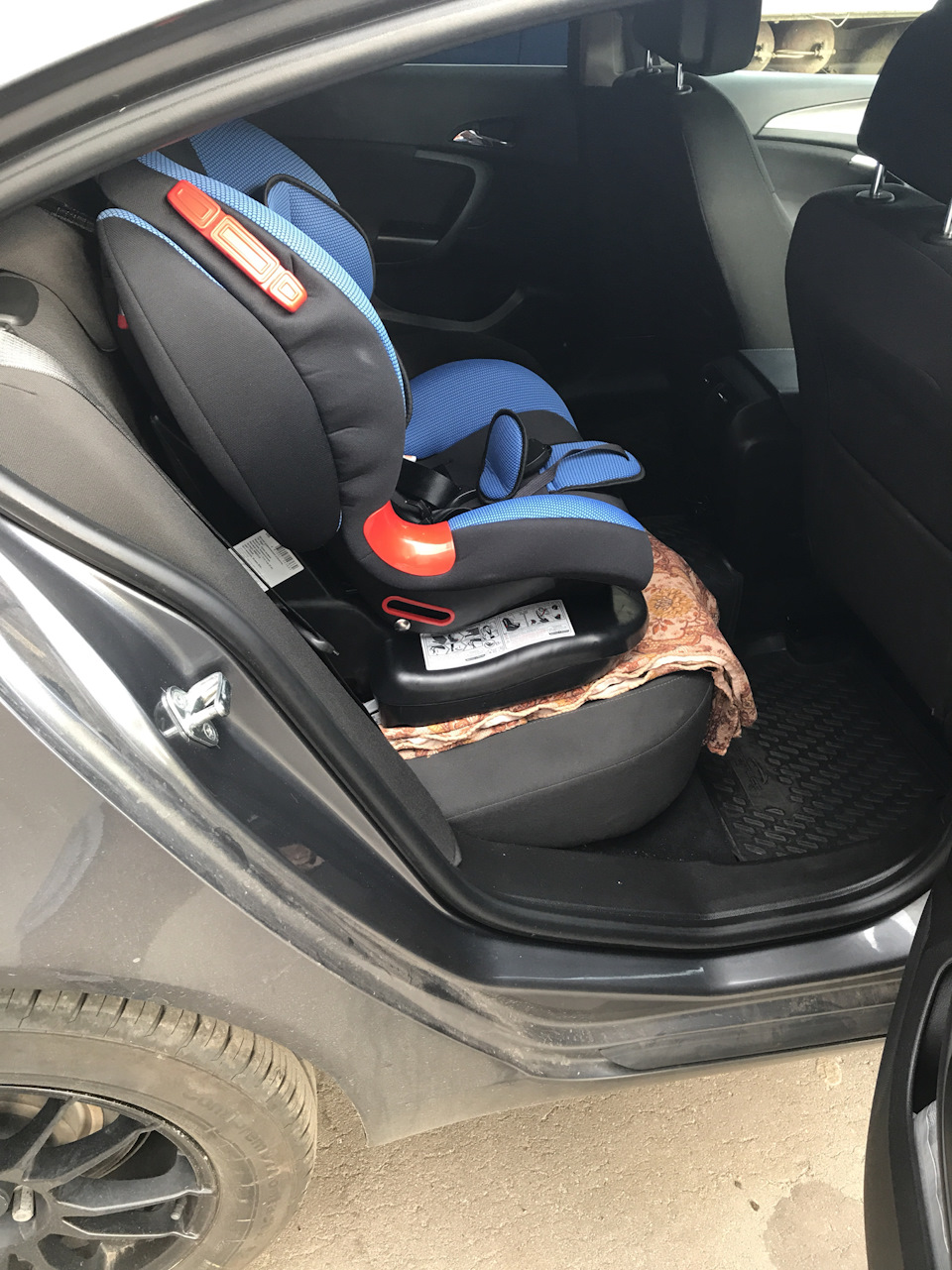 isofix opel insignia