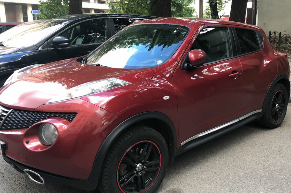 Nissan Juke шоколадный