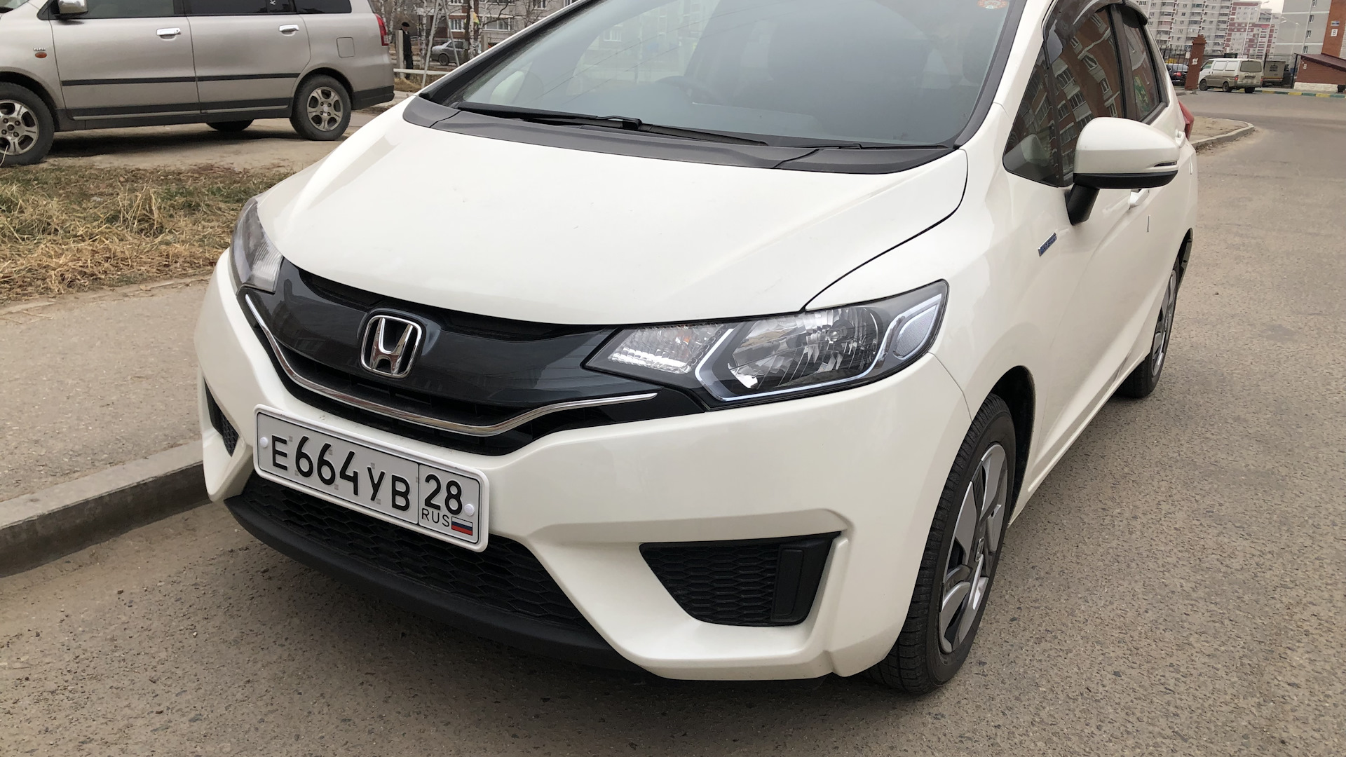 Honda Fit (3G) 1.5 гибридный 2014 | GP5 гибрид на DRIVE2