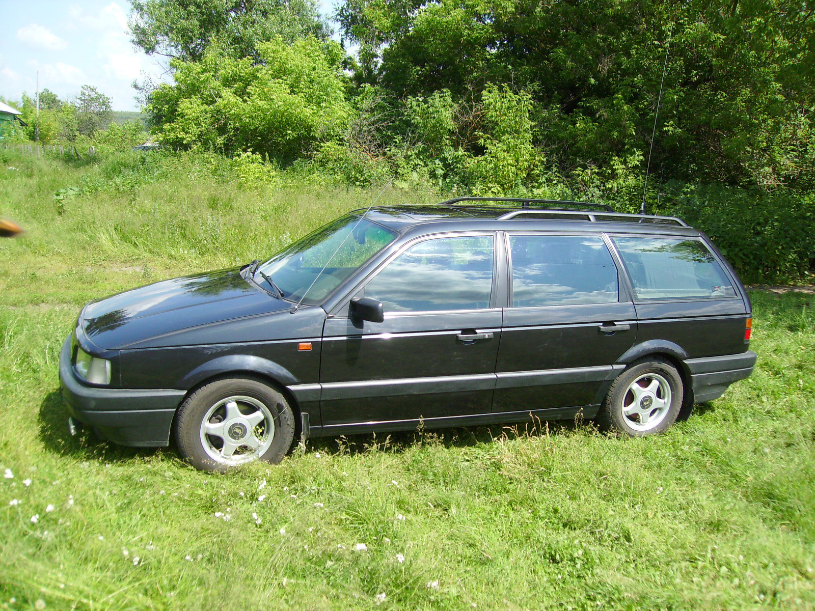 Фольксваген пассат 3 универсал. Volkswagen Passat b3 универсал. Volkswagen Passat b3 универсал 1991. Volkswagen Passat b3 1990 универсал. Volkswagen Passat b3 variant.