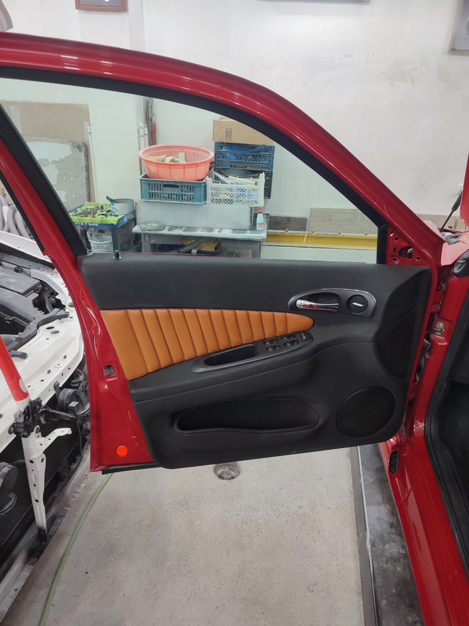 Дверная карта на месте, финиш уже близок! — Alfa Romeo 156 GTA