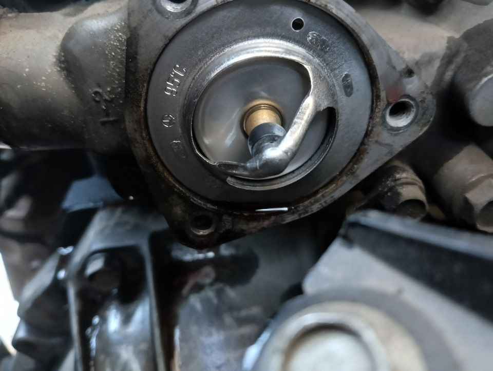Установка термостата на 95 градусов — Nissan AD (Y11), 1,5 л, 2000 года ...