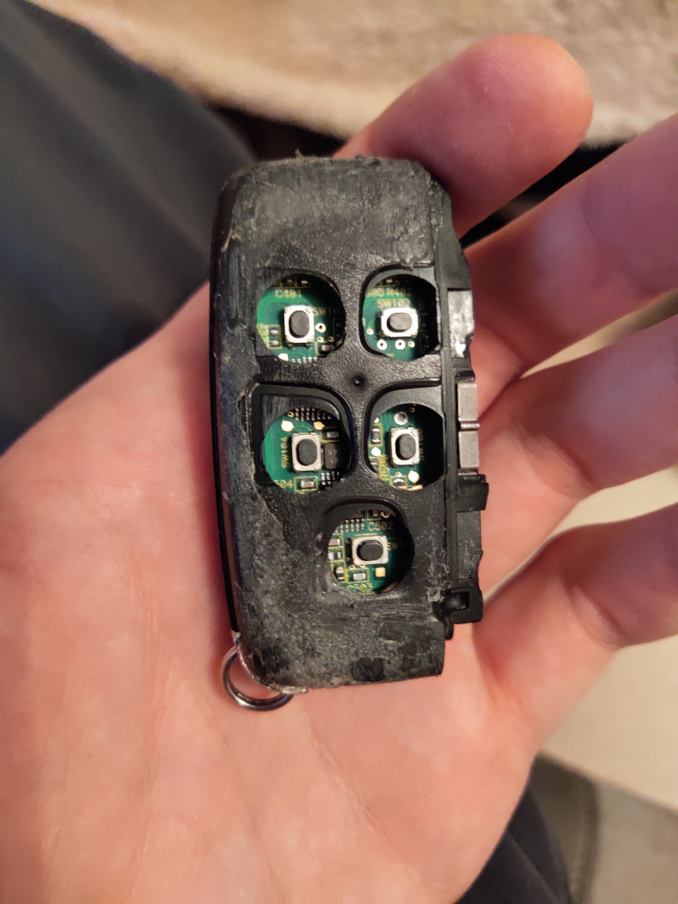 Ремонт брелка Land Rover Freelander 2 — DRIVE2