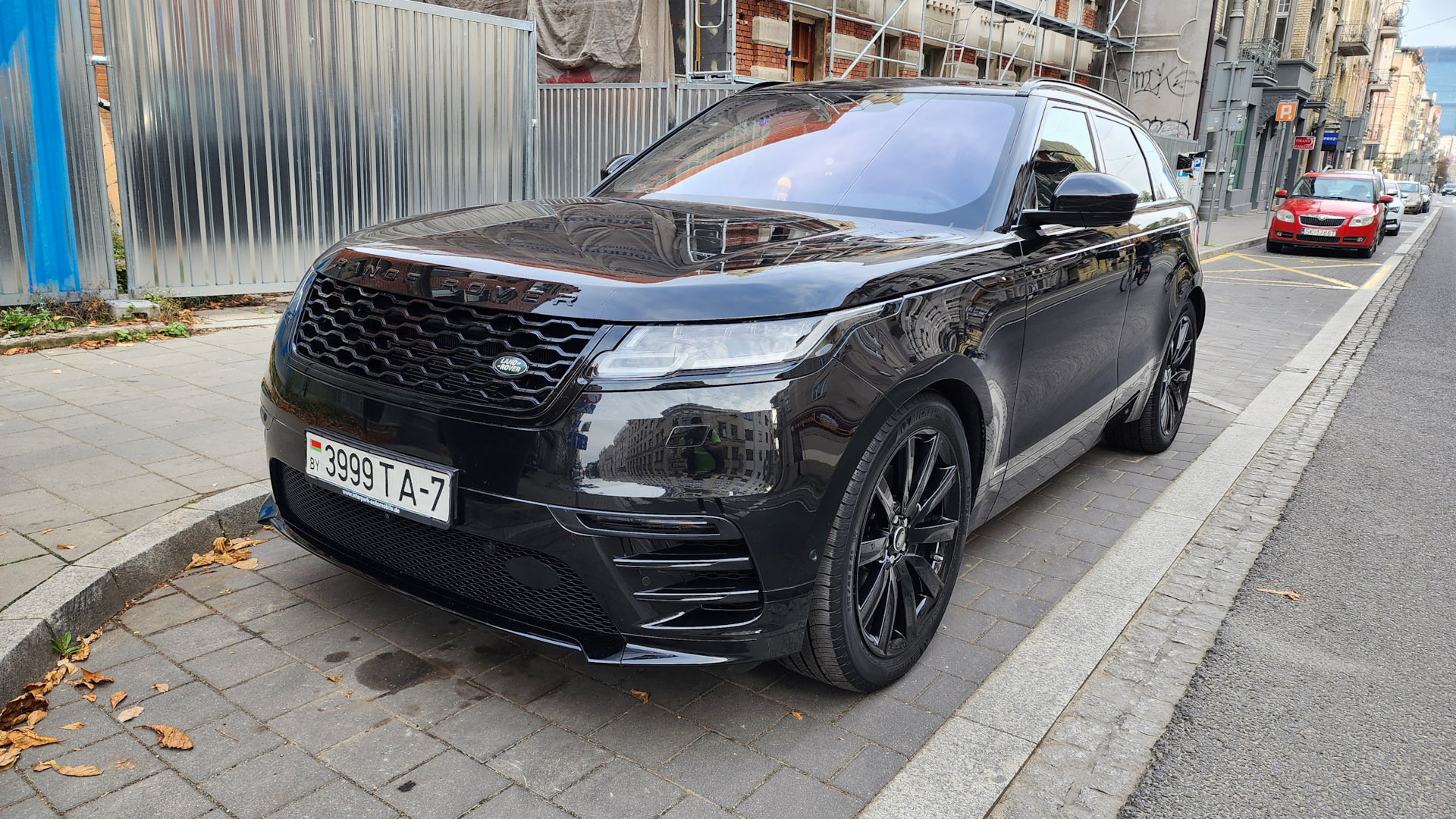 Land Rover Range Rover Velar.