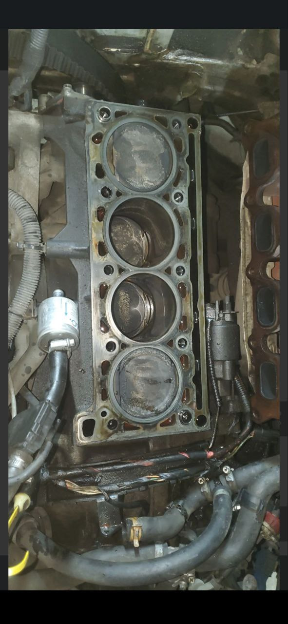 Масло на свече! Пропуски Зажигания — Renault Megane II, 2 л, 2005 года ...