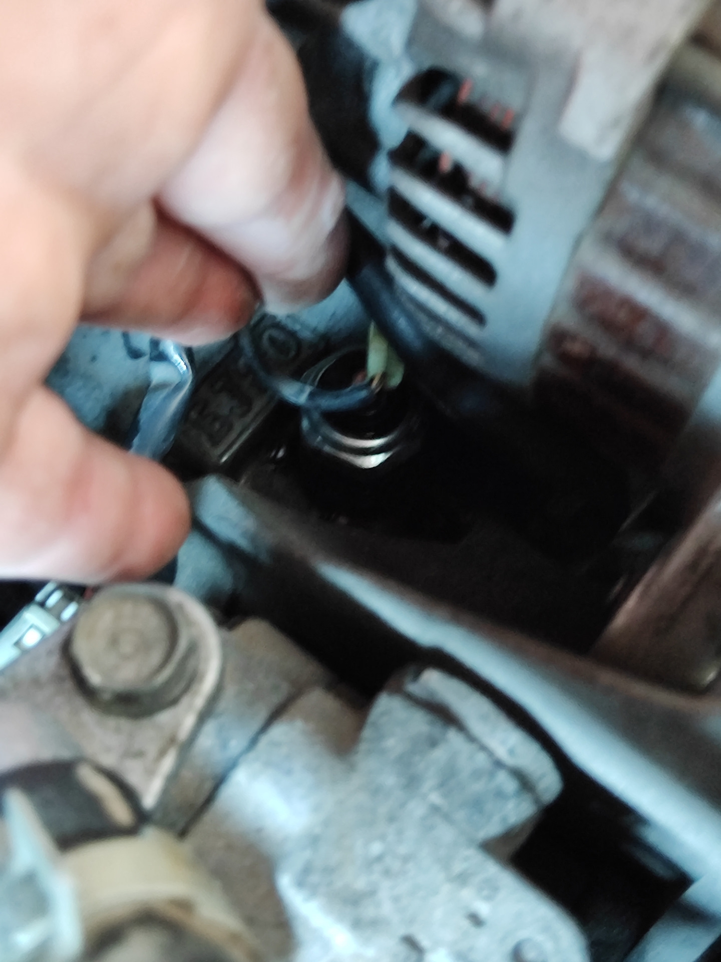 Замена датчика давления масла и колечка на щупе — Subaru Forester (SG ...