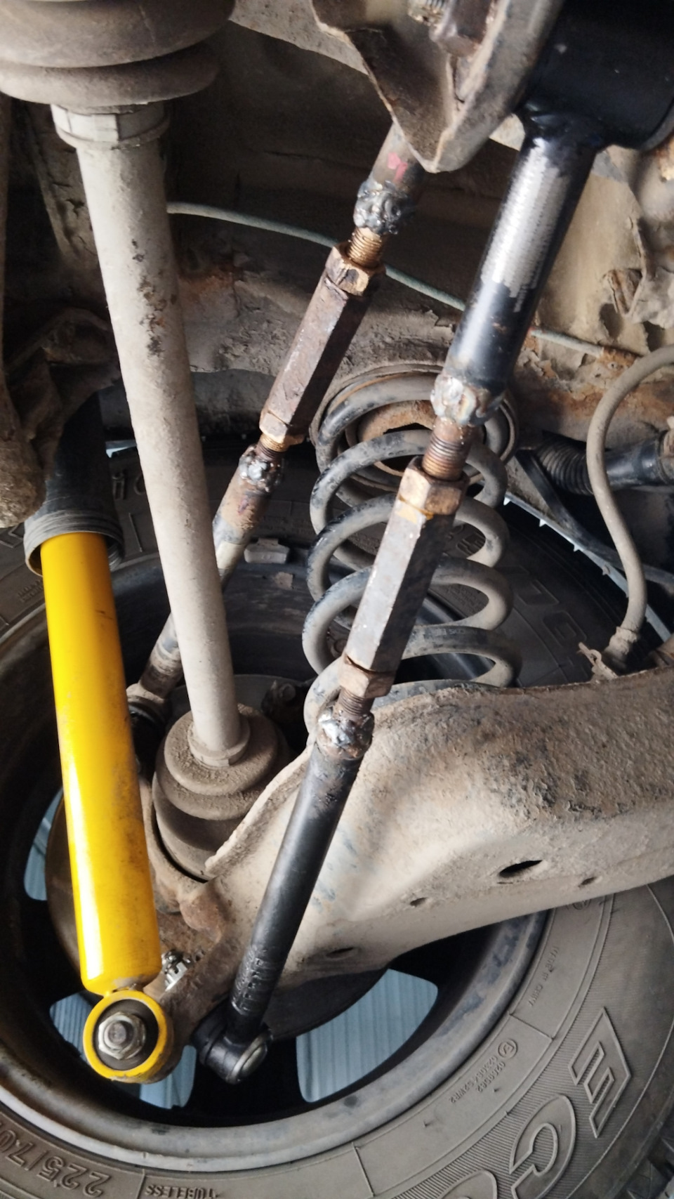 Регулируемые задние рычаги часть 2 — Hyundai Santa Fe (1G), 2,7 л, 2001 ...