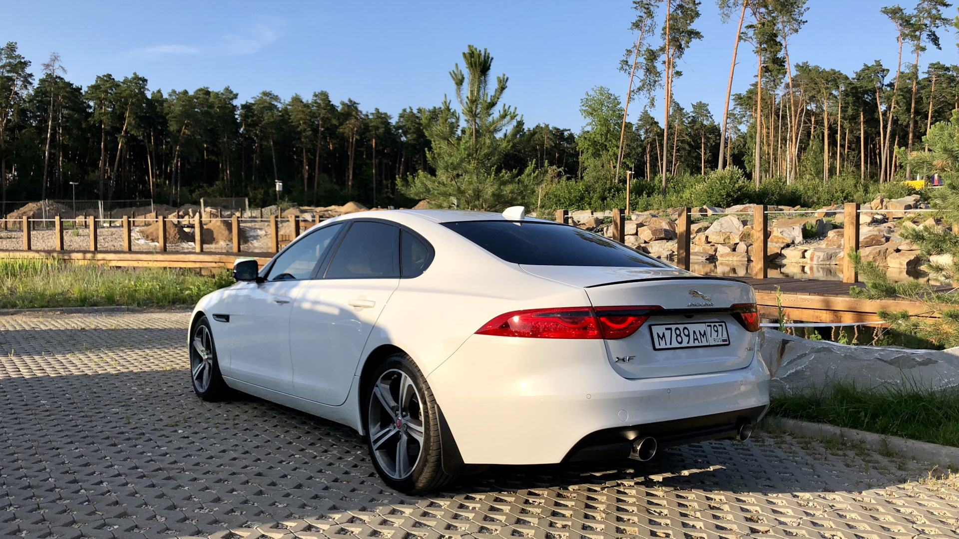 Jaguar XF (2G) 2.0 бензиновый 2016 | Yulong white на DRIVE2