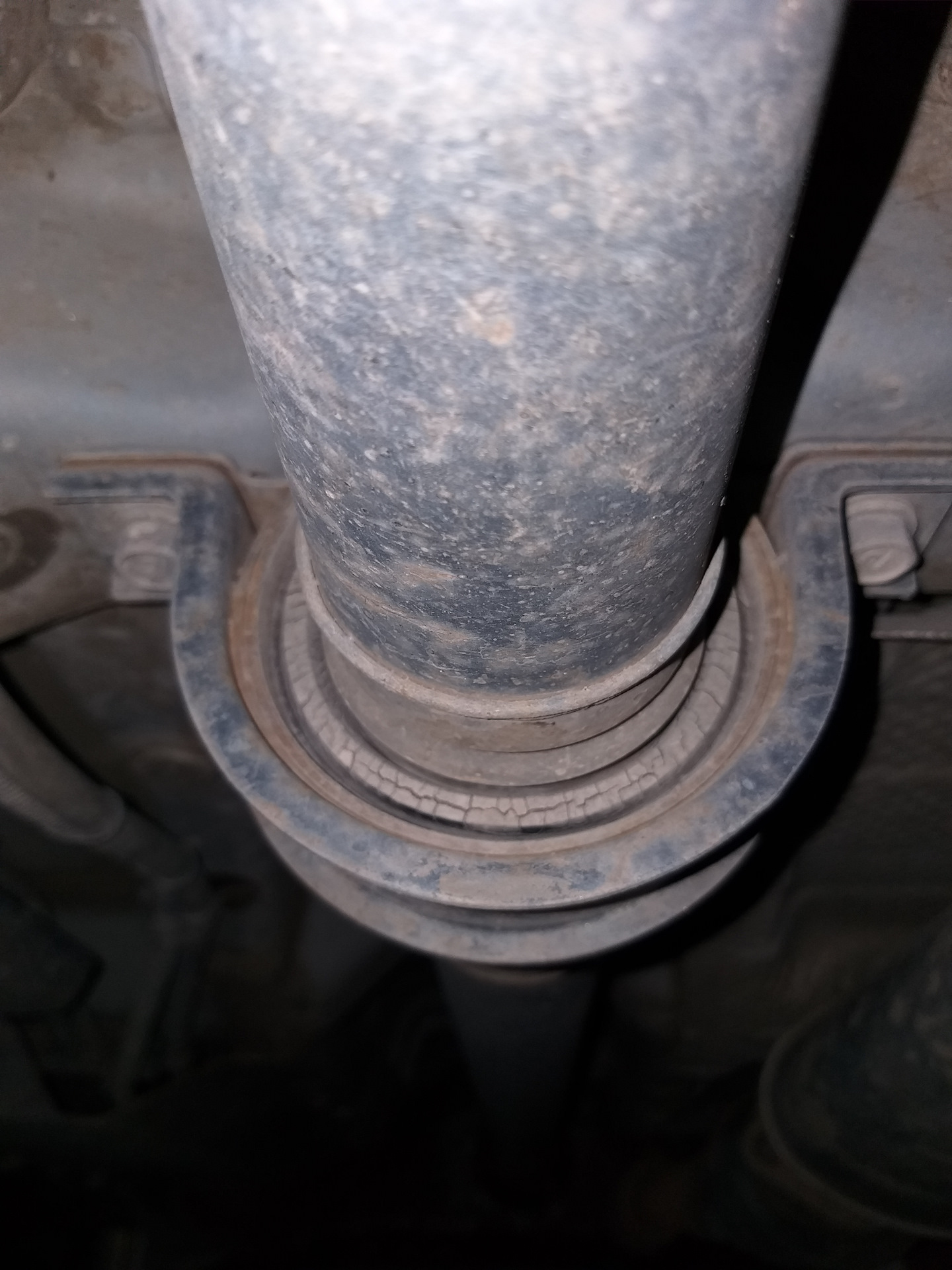 Задняя и передняя опоры двигателя. Масло в АКПП. — SsangYong Actyon (2G ...