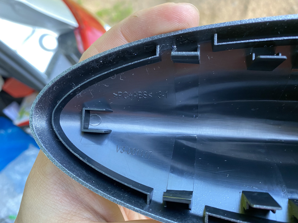 Накладка в цвет кузова — Nissan Tiida (2G)