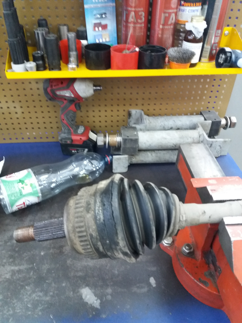 Замена пыльника наружнего Шрус Опель Мовано — Opel Movano A, 2,5 л ...