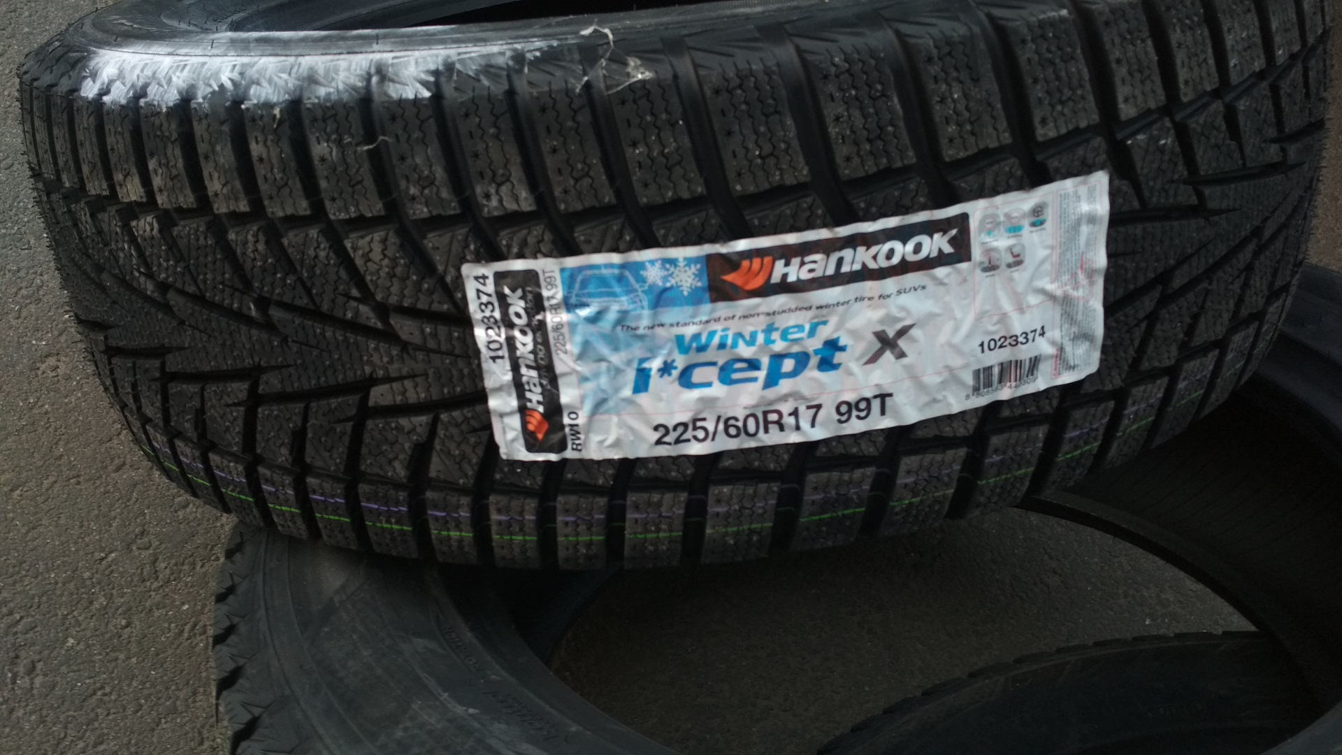 Автошина 175/80r16 hankook i*pike rw11. Hankook rw11 xl 107t. Йокогама зима 285-60-18 шины. Hankook r17 225 60 зимняя. Hankook r17 225 60 зимняя.