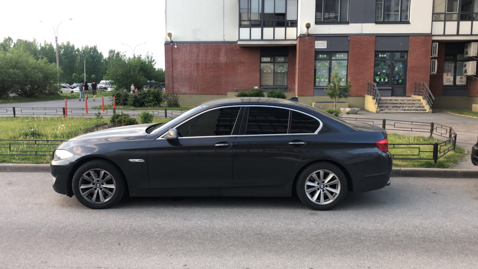 Тонировка — BMW 5 series (F10), 2,5 л, 2011 года | просто так | DRIVE2