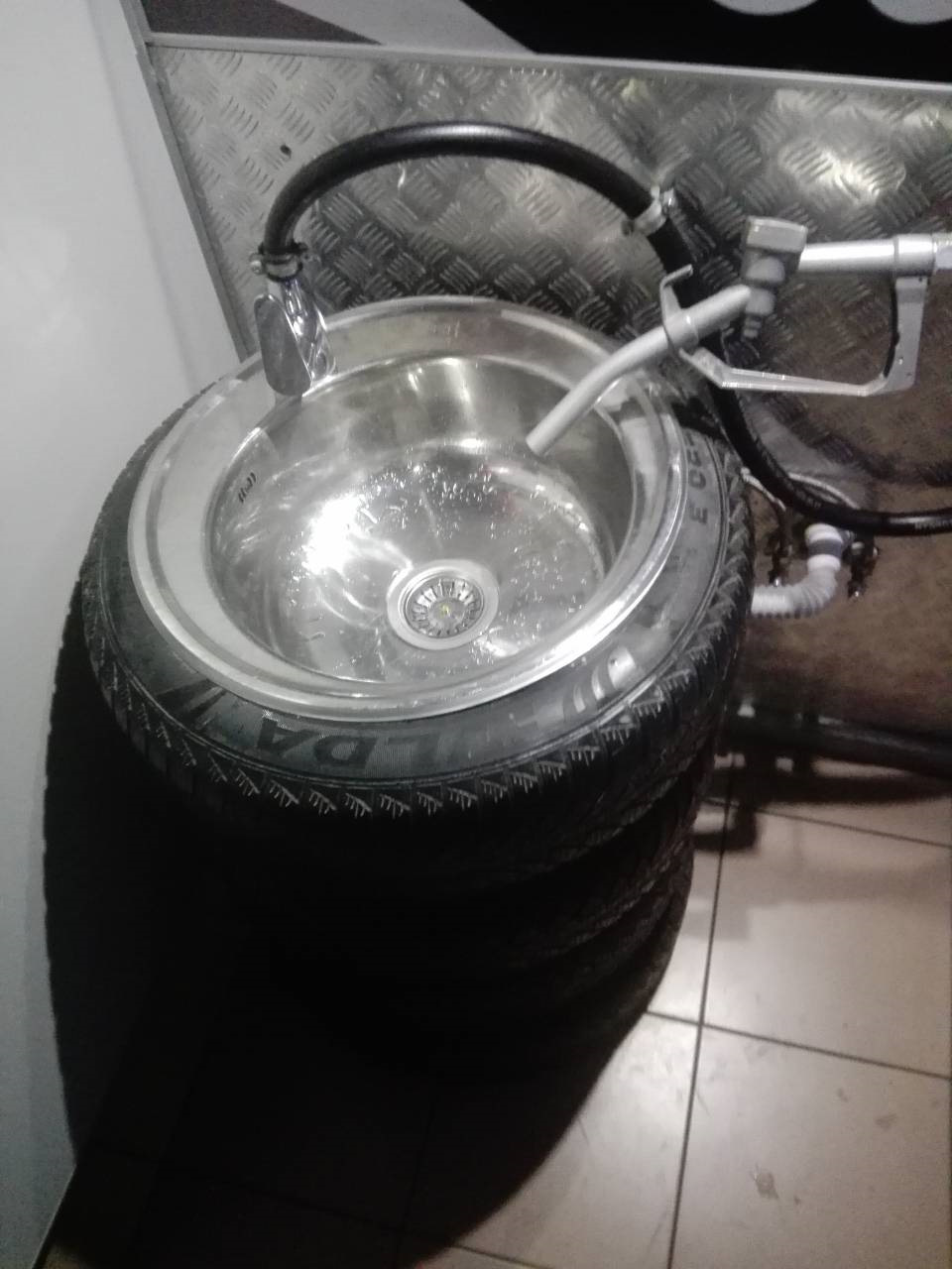 Куда деть укатаную резину? — Chrysler 300 (300C) (1G), 3,5 л., 2005 ...