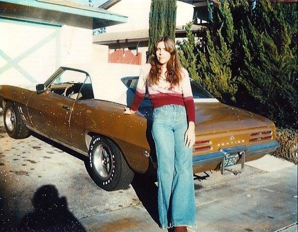 Teenager retro girl muscle