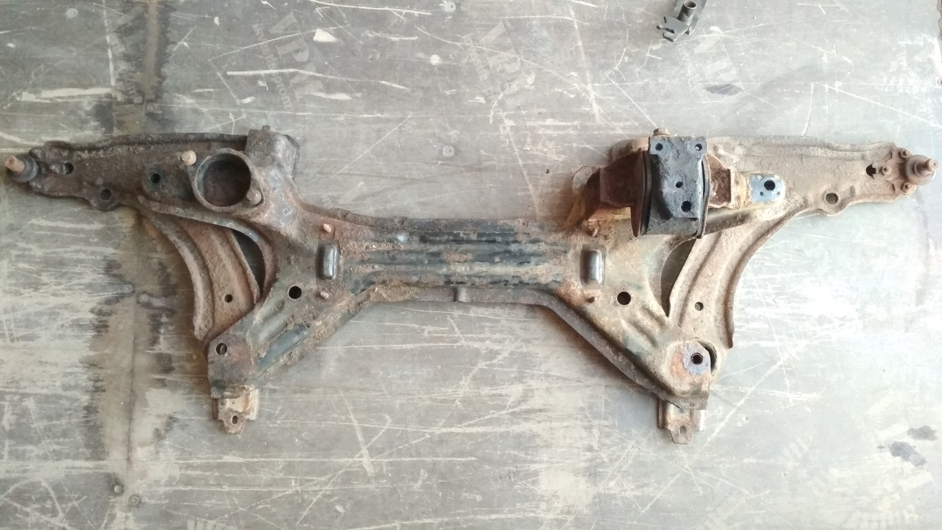 Подрамника 2. Замена подрамника на целый гольф 5. Подрамника 2. Подрамник гольф 4 1. Подрамник рено сценик 2.