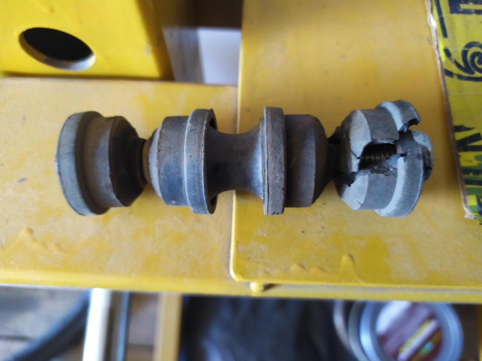 Несвоевременно но предсказуемо. — Ford Focus Sedan II, 1,6 л, 2009 года ...