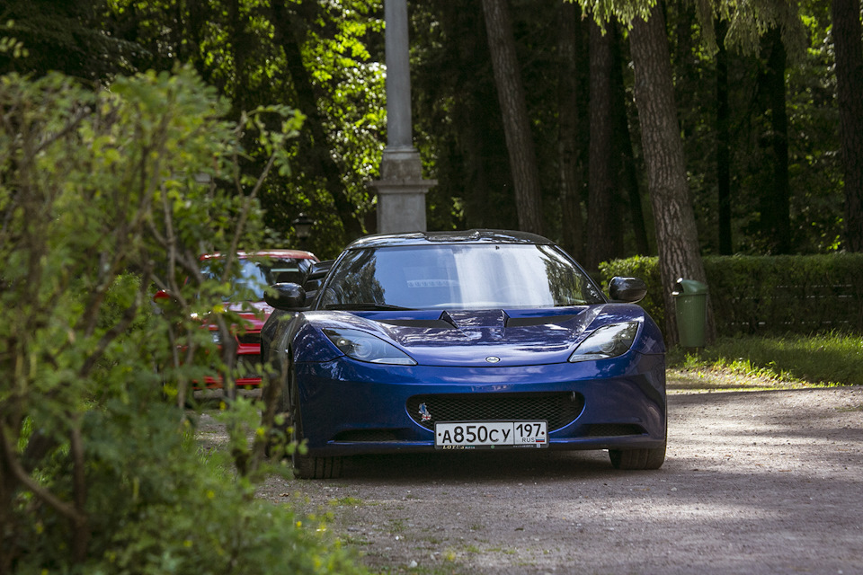 Усадьба архангельское выставка автомобилей