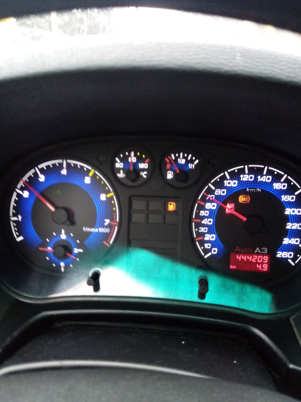 Приборная панель — Audi A3 (8L), 1,8 л, 1996 года | тюнинг | DRIVE2