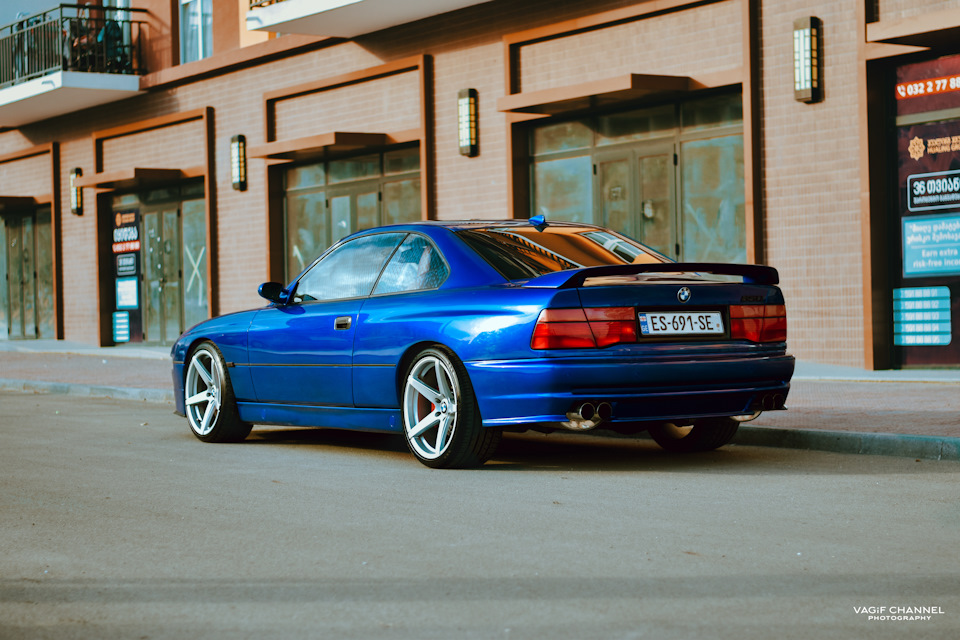 Bmw E31 V10 M5 Engine Drive2