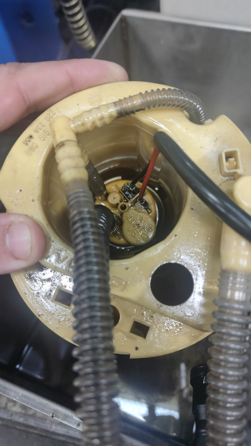 Перестал заводиться — Volkswagen Touareg (1G), 3 л, 2008 года | визит ...