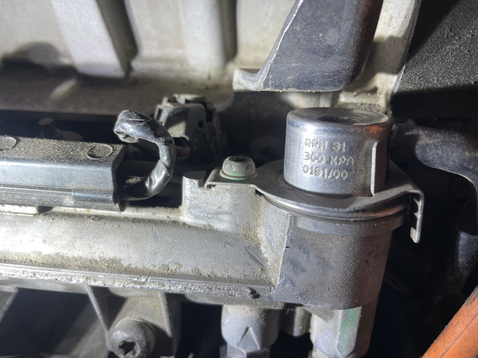 Клапан сброса давления топлива — Volkswagen Polo Hatchback Mk3, 1,4 л ...