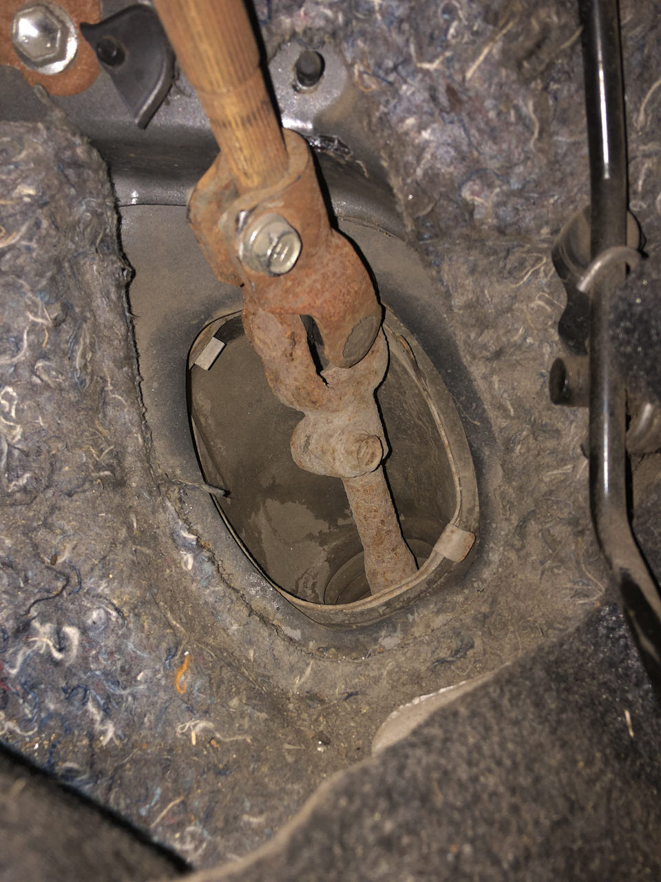 Подклинивает руль.2 часть — Toyota Aygo (1G), 1 л, 2008 года | поломка ...