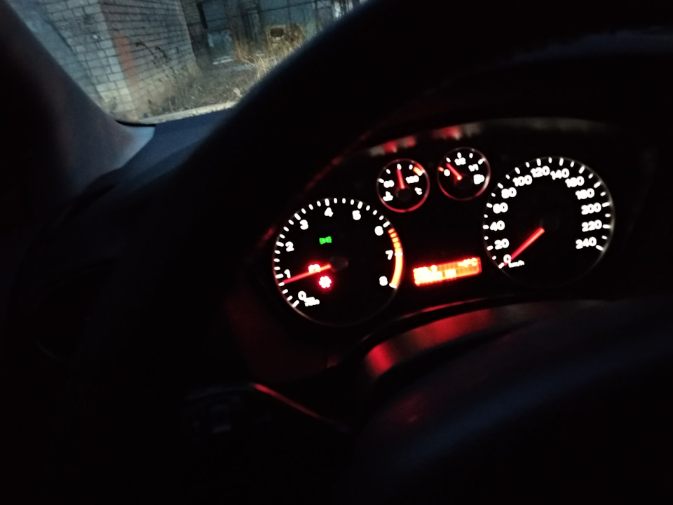 Проблема с питанием — Ford Focus II Hatchback, 1,6 л, 2007 года ...