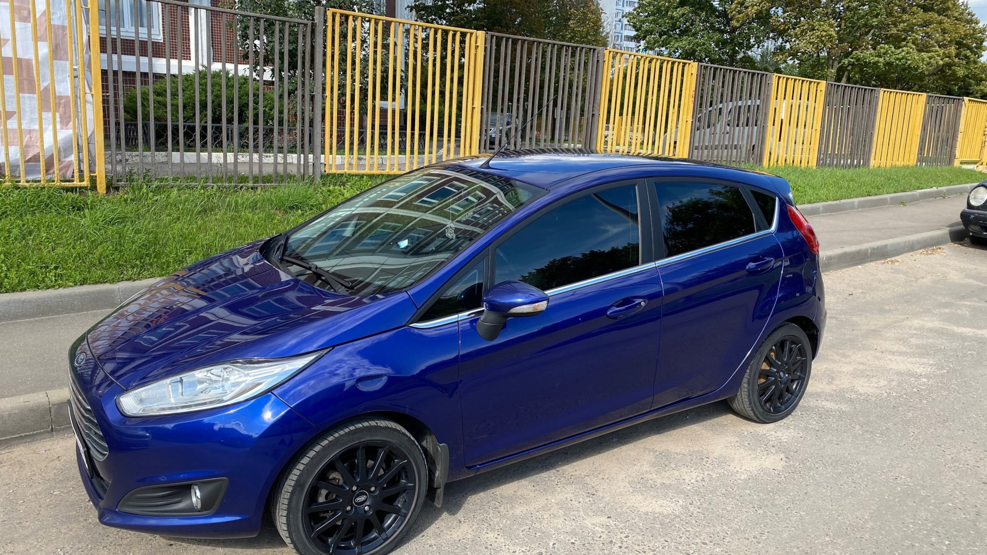 ford-fiesta-mk-vi-1-6-2015-drive2