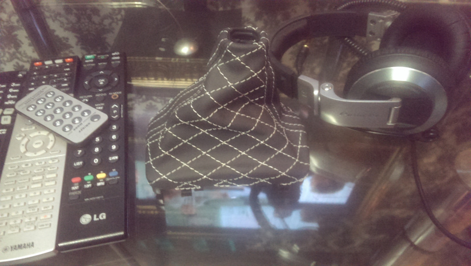 Чехол на рычаг коробки — Audi Q5 (1G), 2 л, 2012 года | аксессуары | DRIVE2