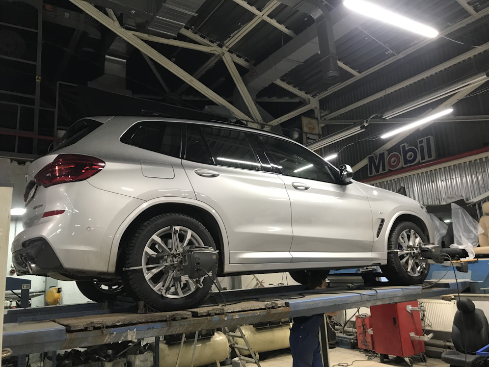 Заводской не сход-развал БМВ — BMW X3 (G01), 3 л, 2018 года | визит на ...