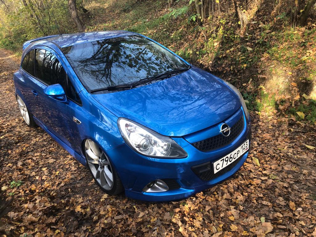 Corsa custom. Corsa d OPC. Опель Уорса d синий затонированны1. Opel Corsa ночью с телефона. Опель Корса д голубая тюнинг.
