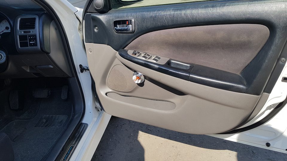 Громкий бюджетный фронт — Toyota Caldina (210), 2 л, 2000 года ...