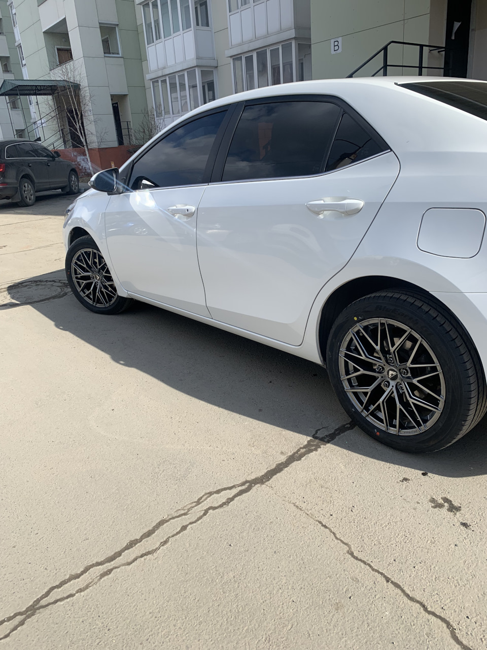 Диски — Toyota Corolla (160), 1,6 л, 2013 года | колёсные диски | DRIVE2