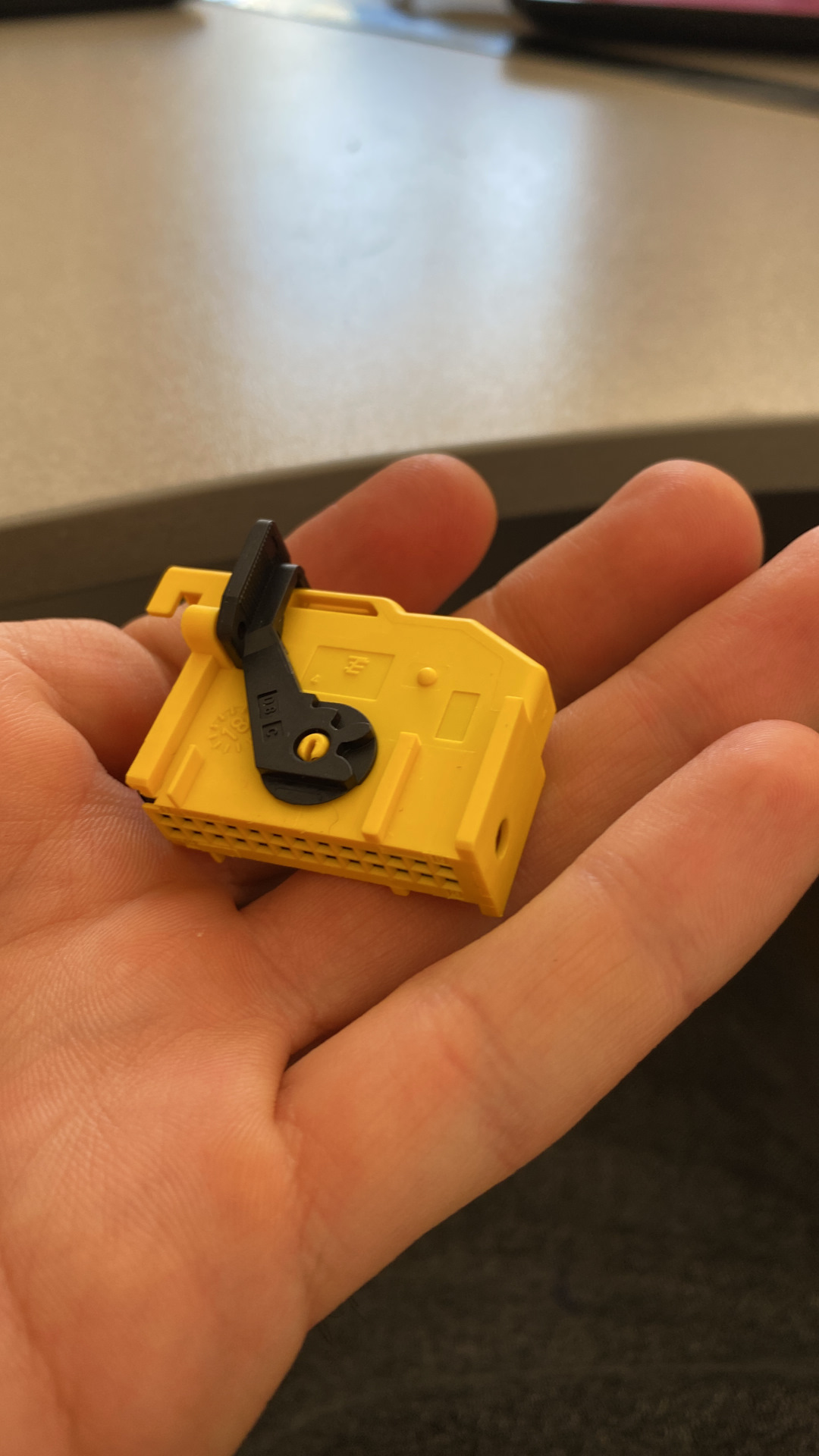 Замена колодки комбинации приборов — Lada Гранта лифтбек, 1,6 л, 2015 ...