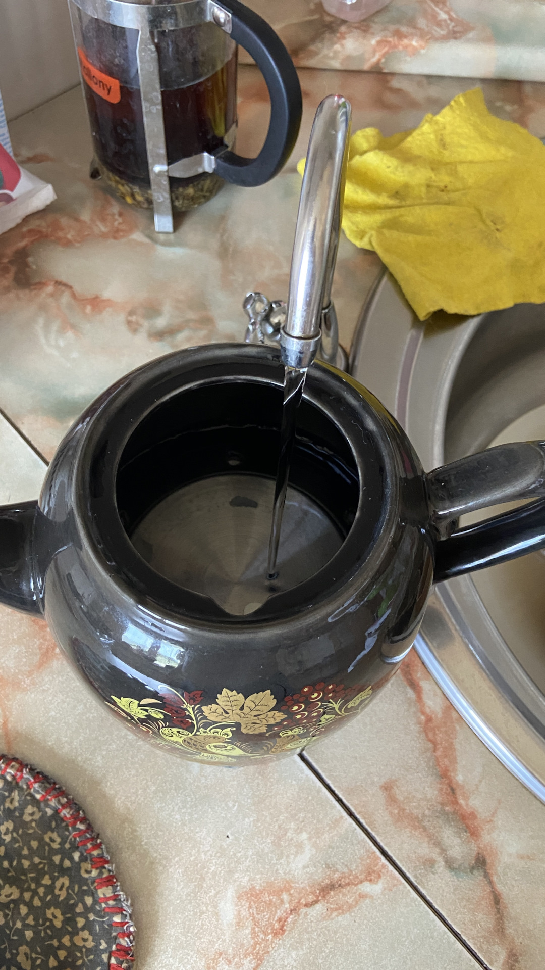 Снятие хрома с эмблемы решетки радиатора — Hyundai Creta (1G), 2 л ...