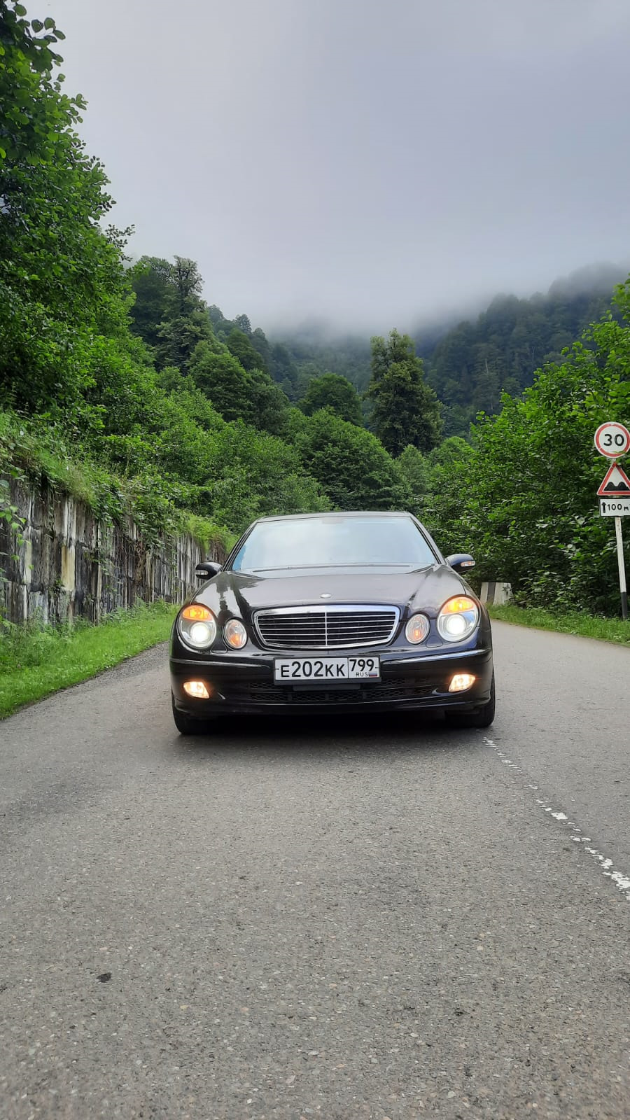 Грузия- это рай . Вино, еда, море и конечно же ремонт внука волчка )) —  Mercedes-Benz E-class (W211), 5 л, 2004 года | путешествие | DRIVE2