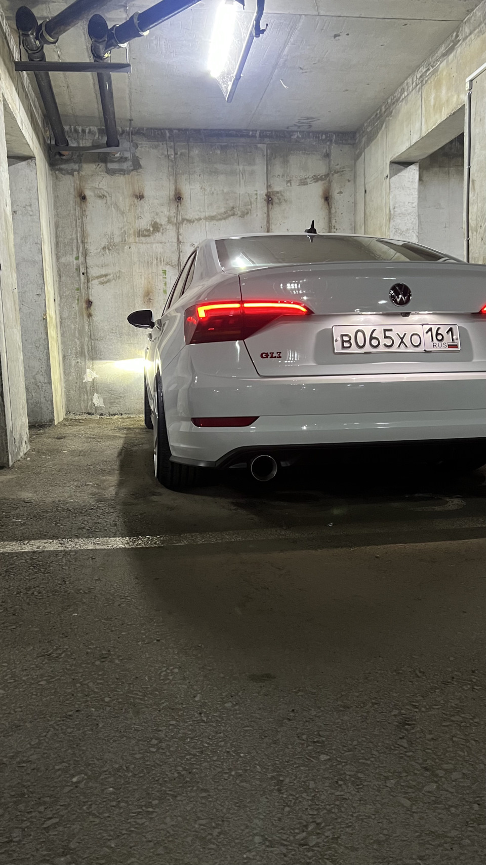 R20 225/30 — Volkswagen Jetta VII, 2 л, 2019 года | колёсные диски | DRIVE2