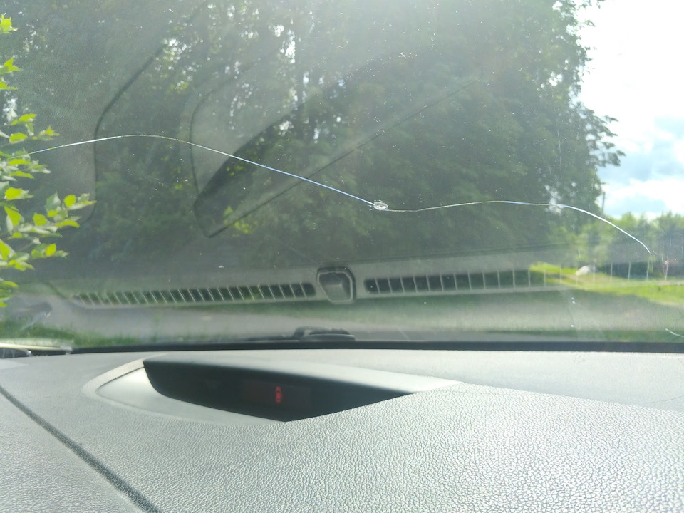 замена лобового стекла — KIA Ceed SW (2G), 1,6 л., 2015 года | визит на ...