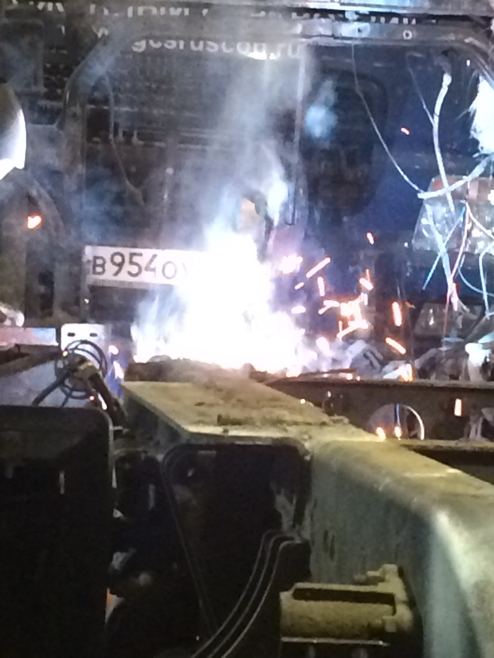 Усиление рессор — Mitsubishi Space Gear, 2,5 л, 1999 года | своими ...