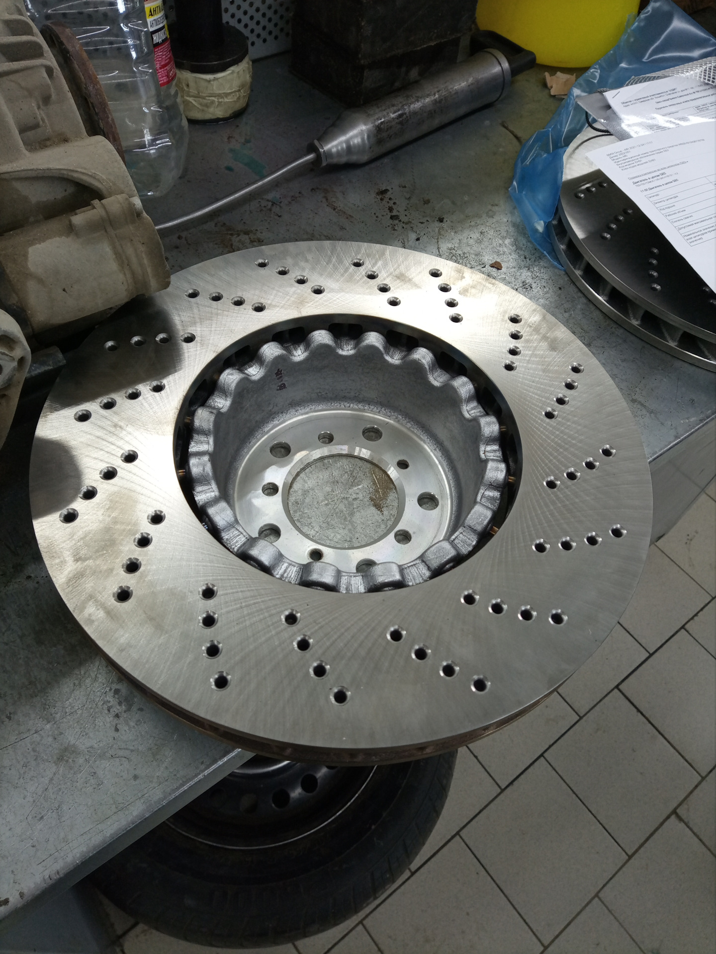 #11. Передние тормоза — BMW M6 (E63), 5 л, 2006 года | расходники | DRIVE2