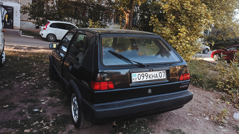 Hella Red Black Golf 2 Купить