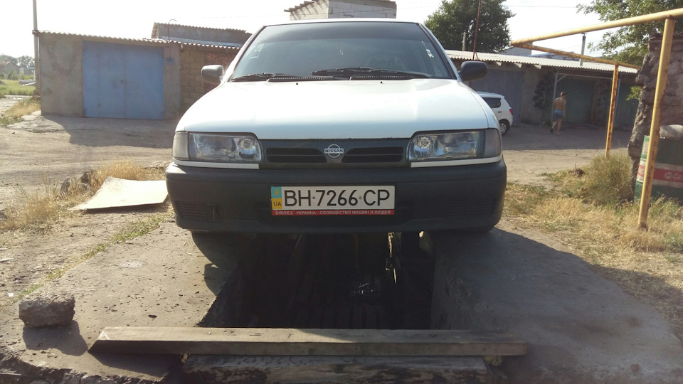 Сварка выхлопной системы. — Nissan Primera (P10), 2 л., 1992 года ...