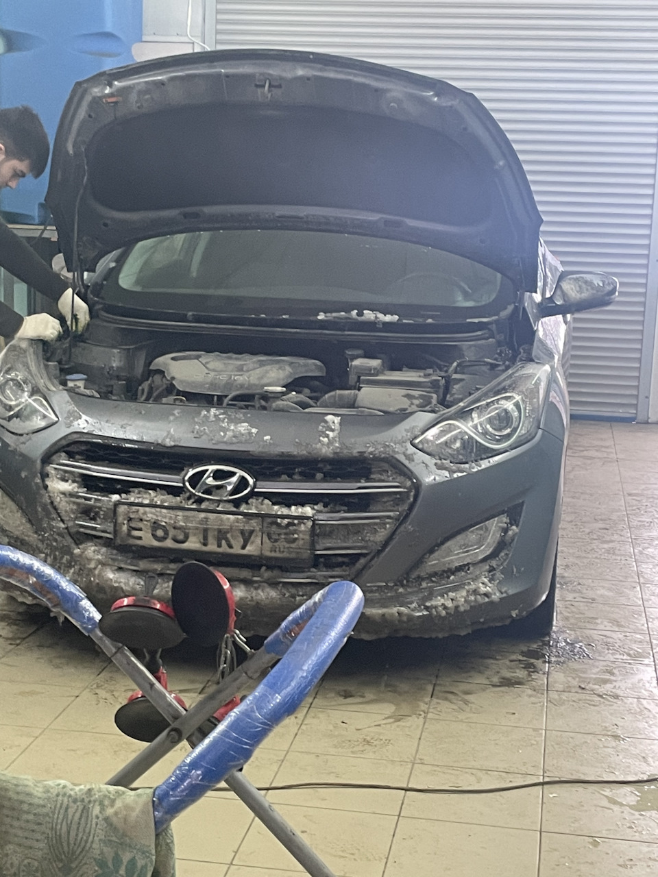 19 замена лобового — Hyundai i30 Wagon II, 1,6 л, 2012 года | визит на  сервис | DRIVE2